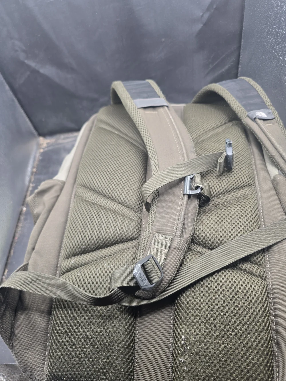 The North Face Vault Backpack in‎ Olive Green